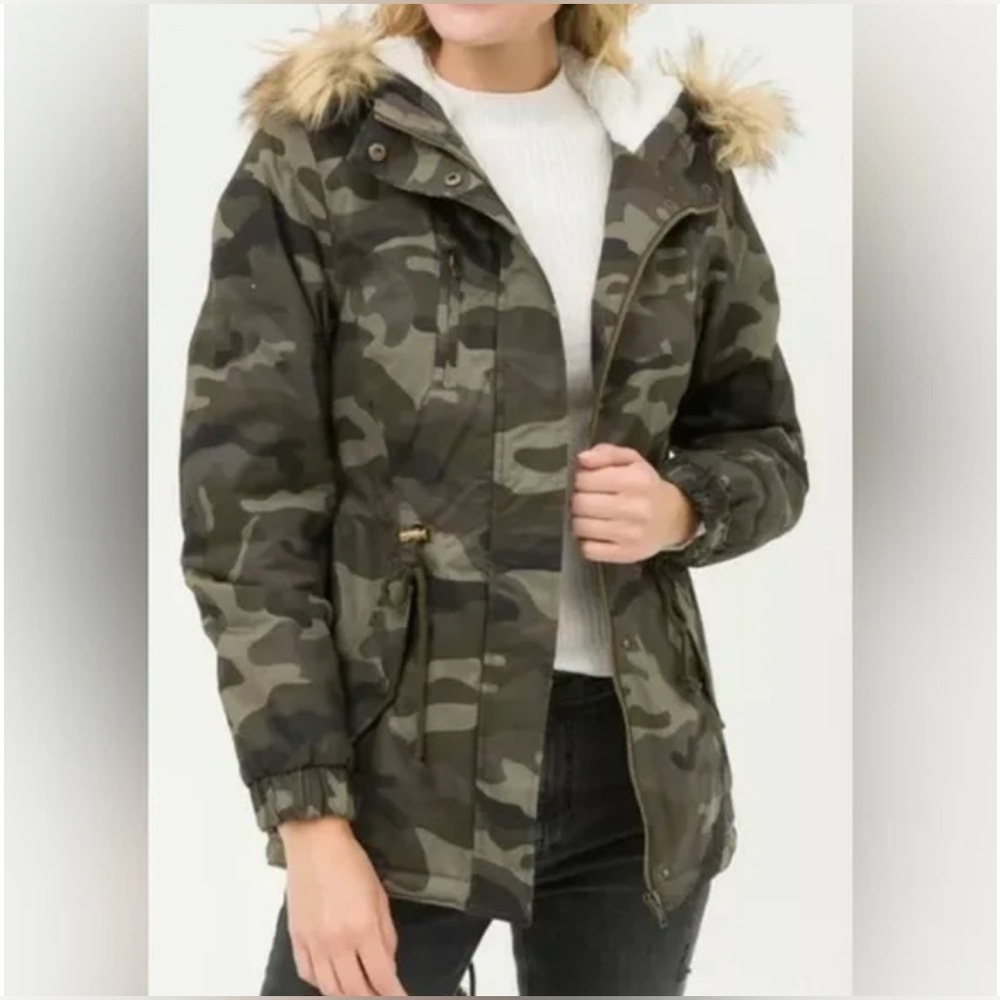 Women Camouflage,faux fur hooded coat